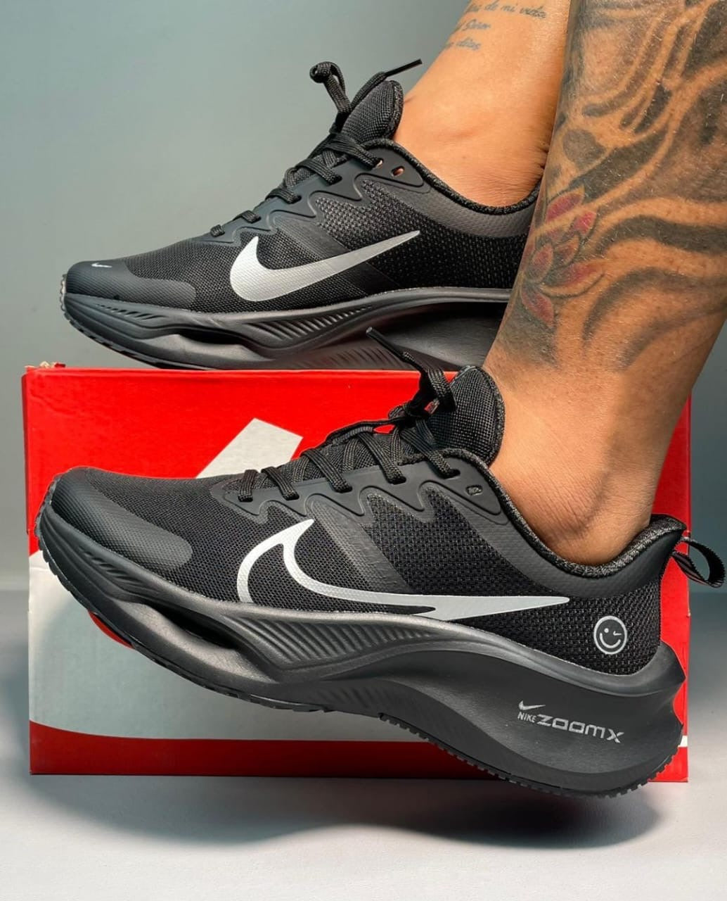 NIKE ZOOM CARITA NEGRO