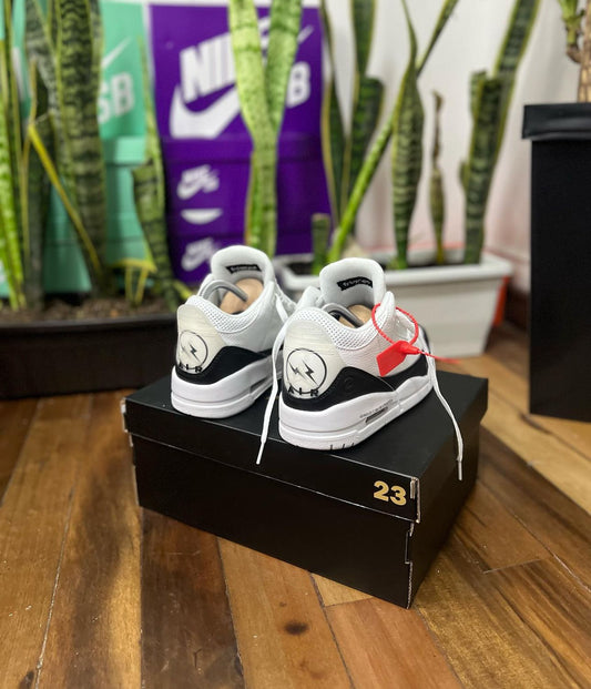 JORDAN RETRO 3 PANDA