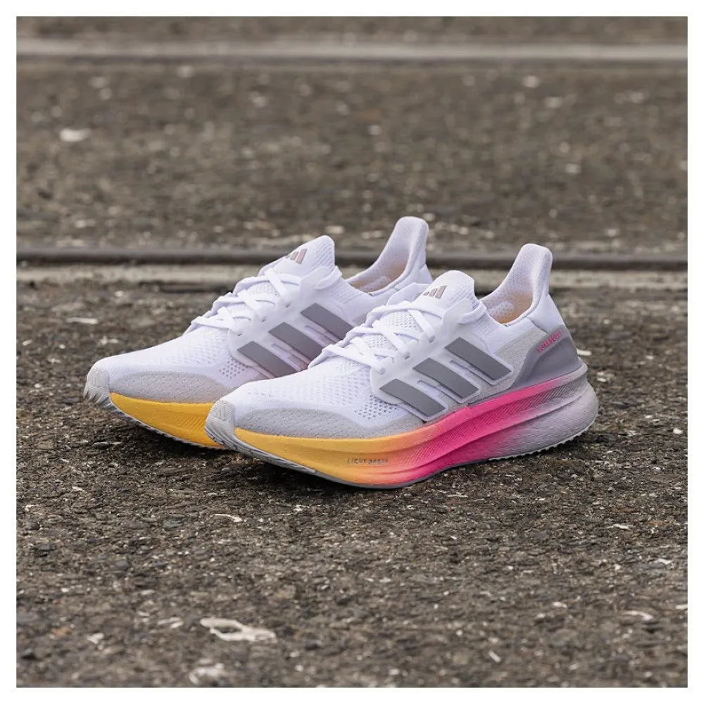 ADIDAS ULTRABOOST MULTICOLOR