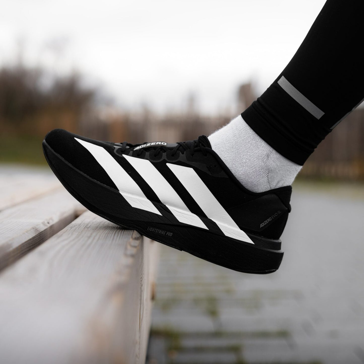 ADIDAS ADIZERO EVO SL NEGRO BLANCO