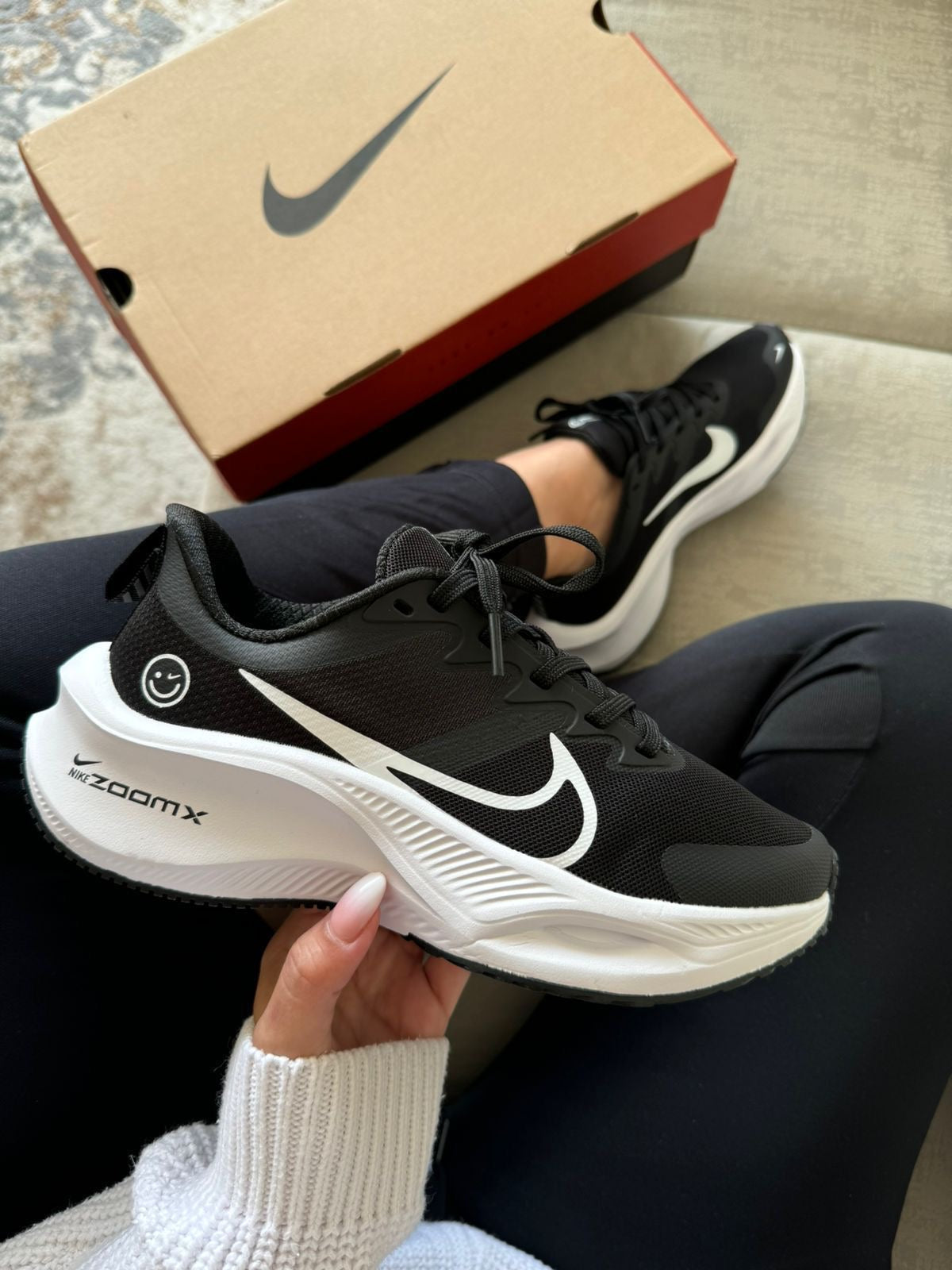 NIKE ZOOM