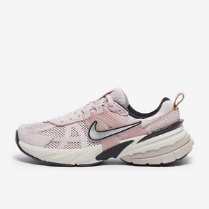 NIKE V2K RUN ROSA