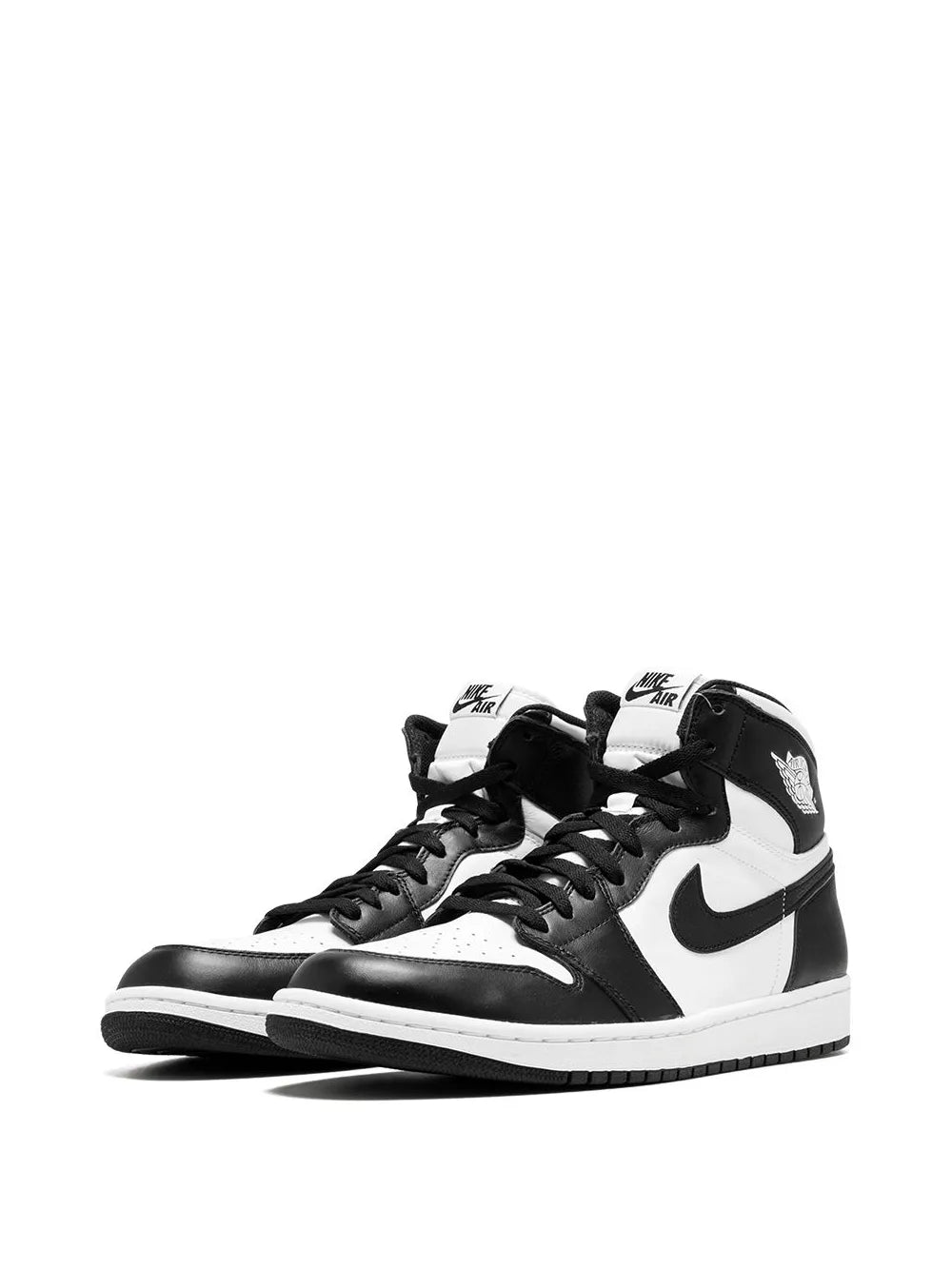 JORDAN RETRO 1 HIGH NEGRO BLANCO