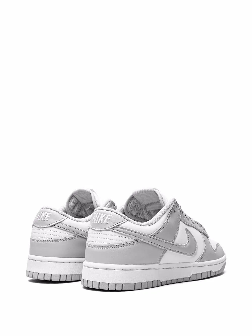 NIKE SB DUNK LOW GRIS BLANCO