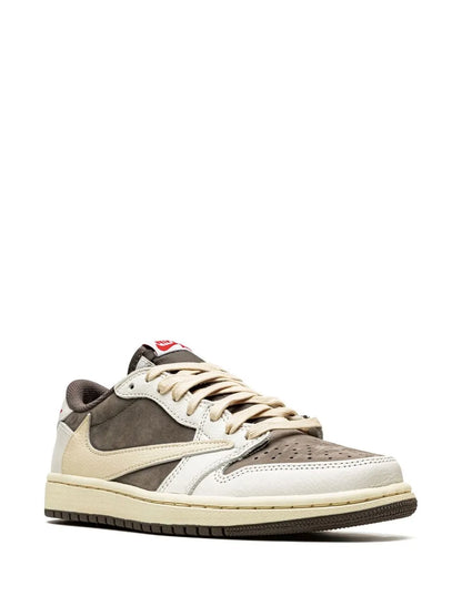 JORDAN RETRO 1 LOW TRAVIS SCOTT REVERSE MOCHA