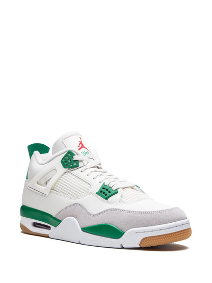 JORDAN RETRO 4 SB BLANCO / VERDE PINO