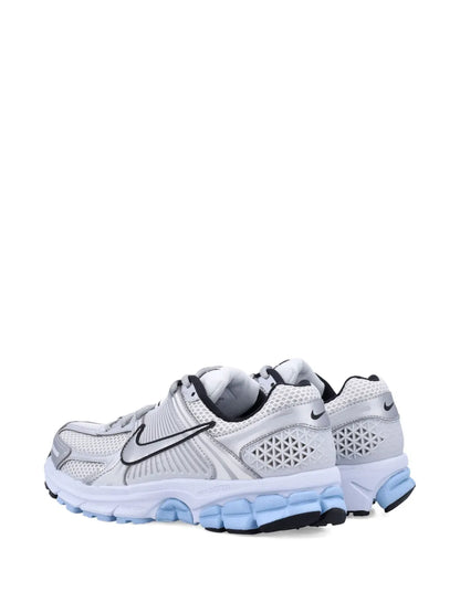NIKE ZOOM VOMERO 5 PLATEADO / AZUL