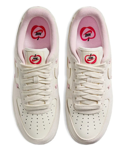 NIKE AIR FORCE 1 SAN VALENTIN