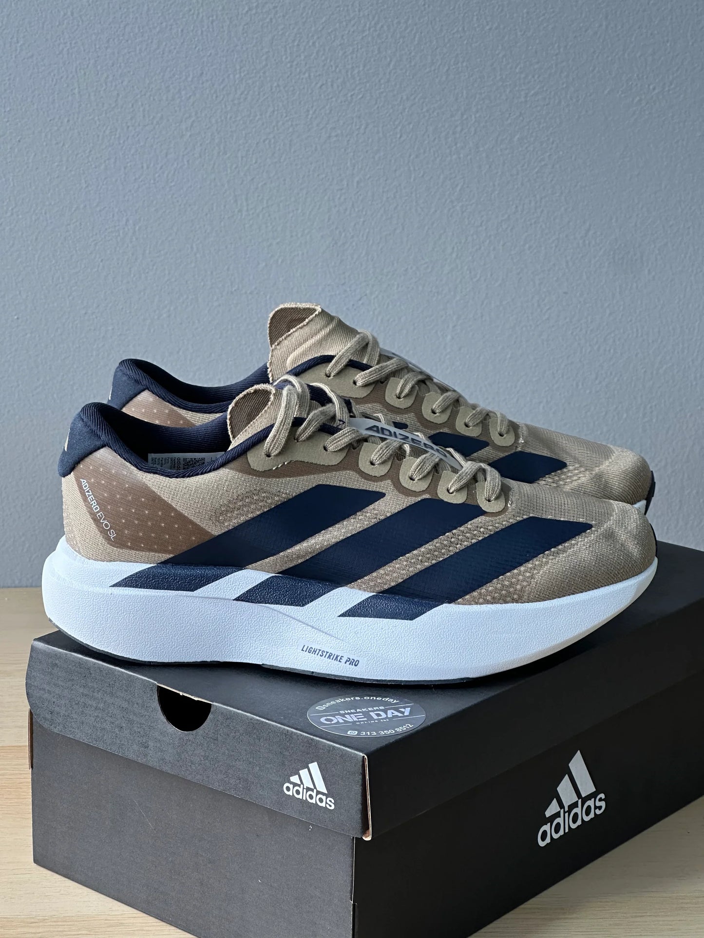 ADIDAS ADIZERO EVO SL CAFE