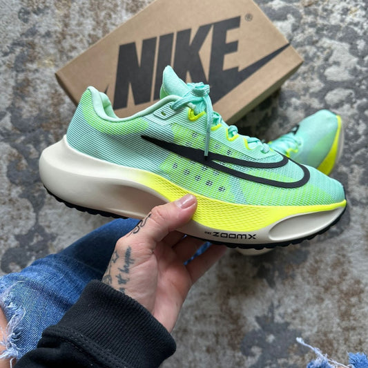 NIKE ZOOM FLY 5 VERDE