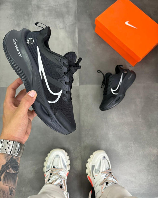 NIKE ZOOM CARITA NEGRO