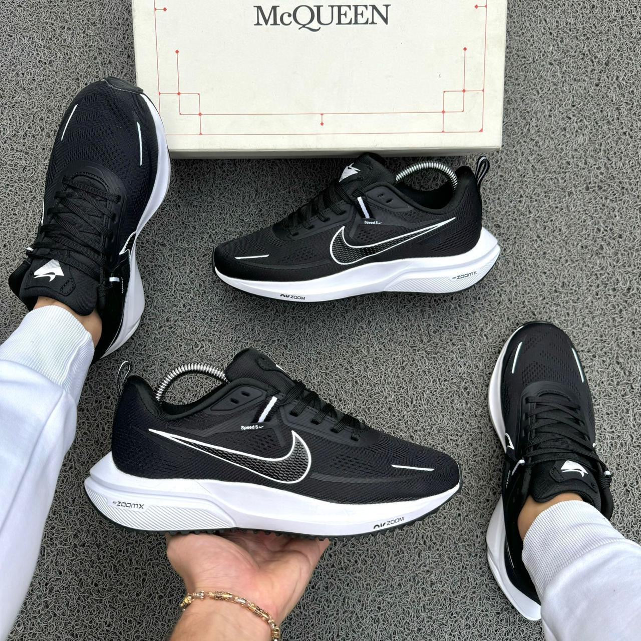 NIKE ZOOM SPEED NEGRO - BLANCO