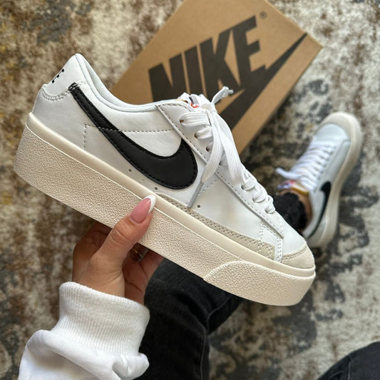 NIKE BLAZER BLANCO - NEGRO