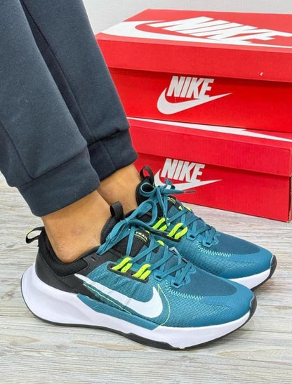 NIKE JUPITER AZUL PETROLEO