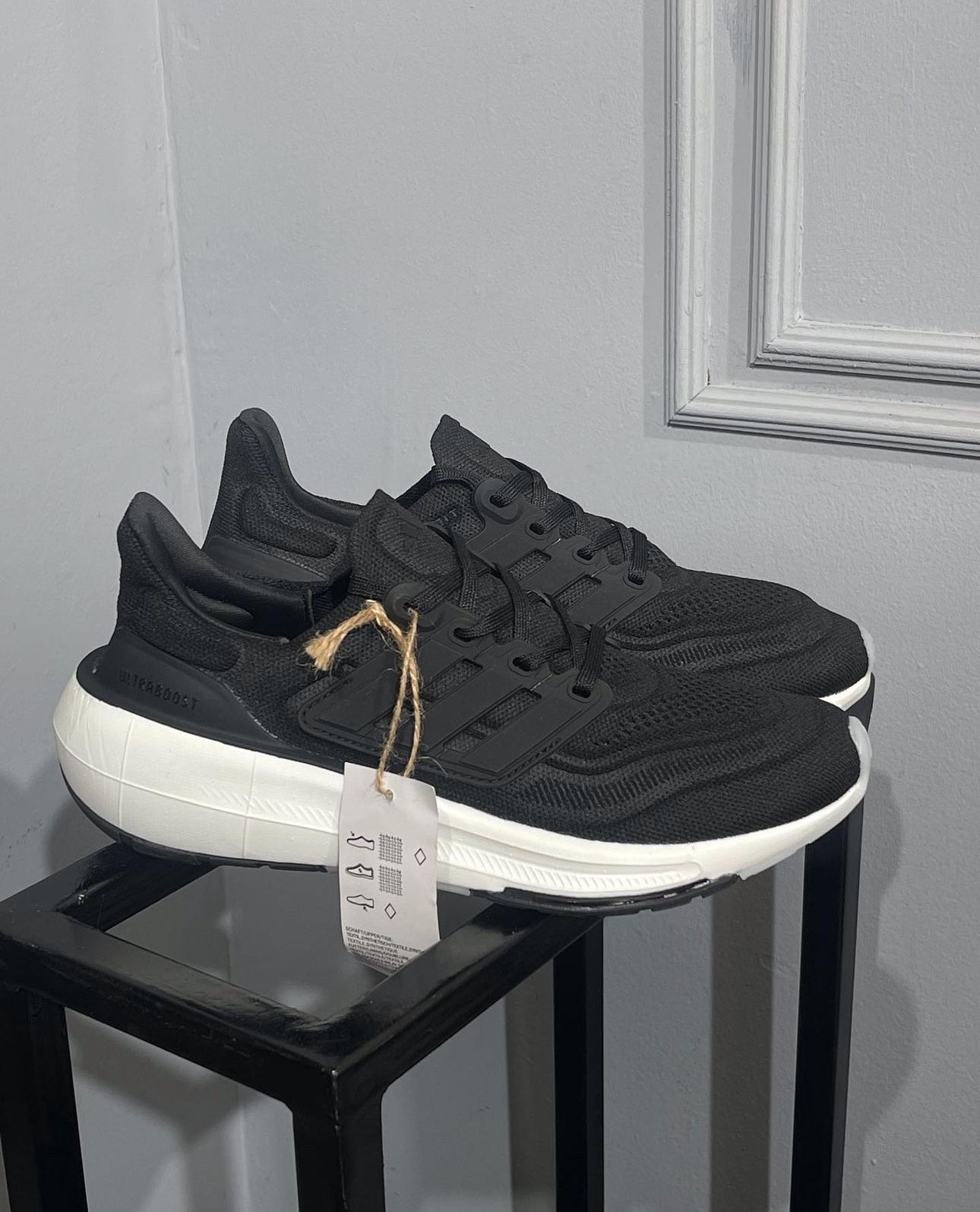 ADIDAS ULTRABOOST LIGHT NEGRO BLANCO – Tennis Premium