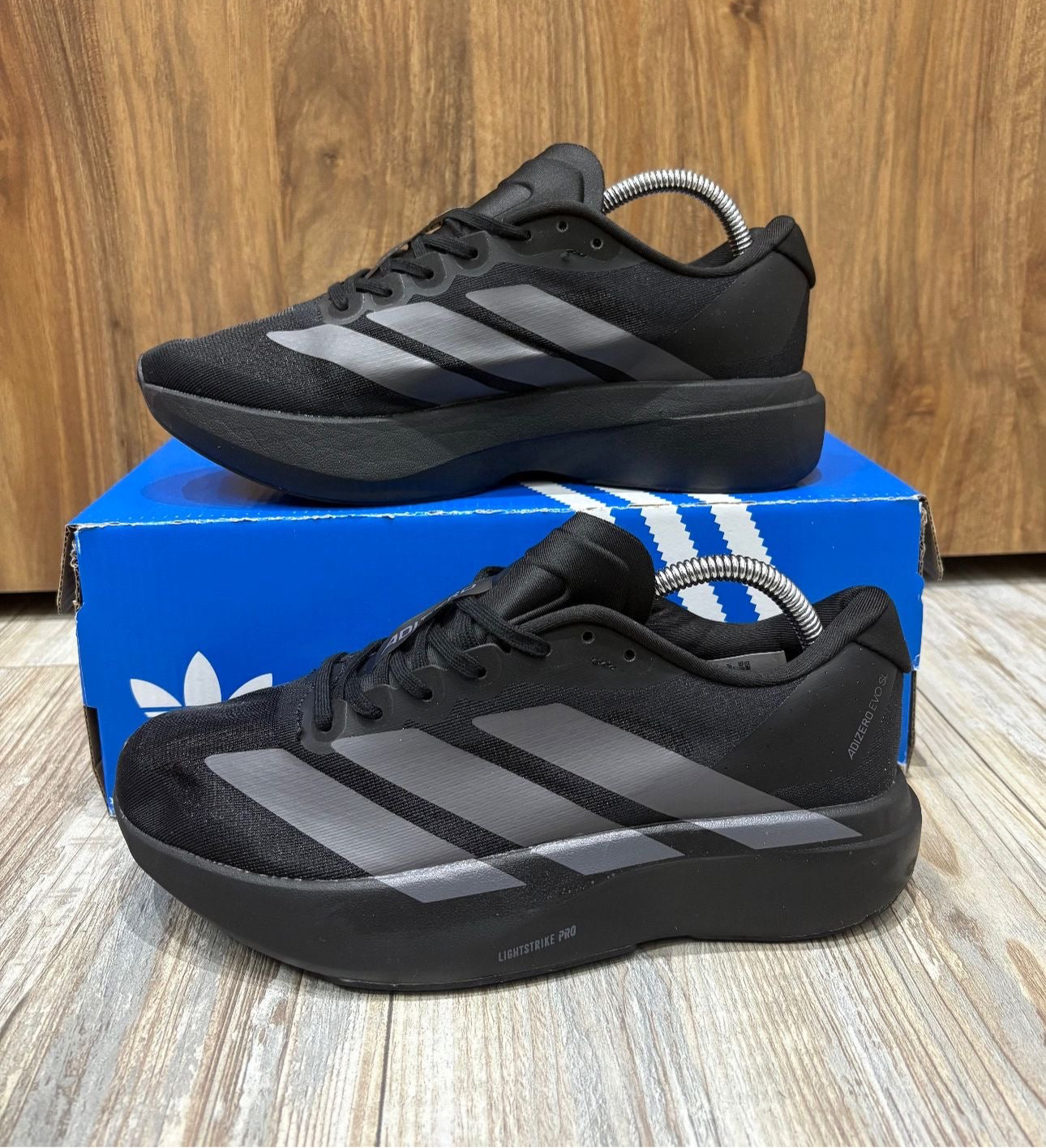ADIDAS ADIZERO EVO SL NEGRO GRIS