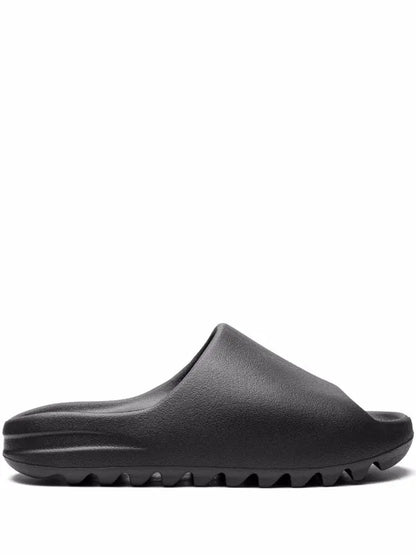 YEEZY SLIDE NEGRO