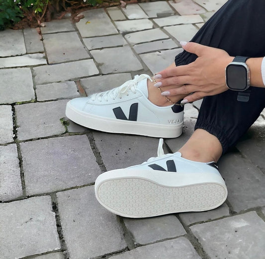 VEJA CLASIC BLANCO - NEGRO