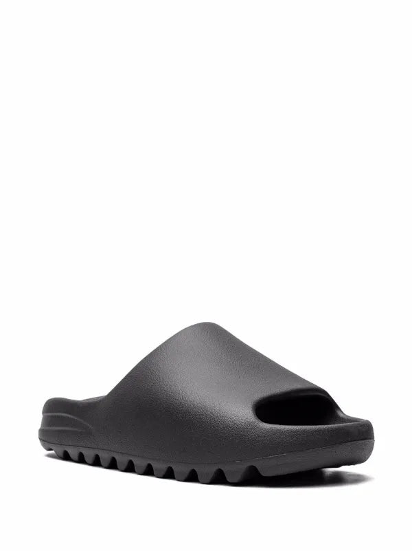 YEEZY SLIDE NEGRO