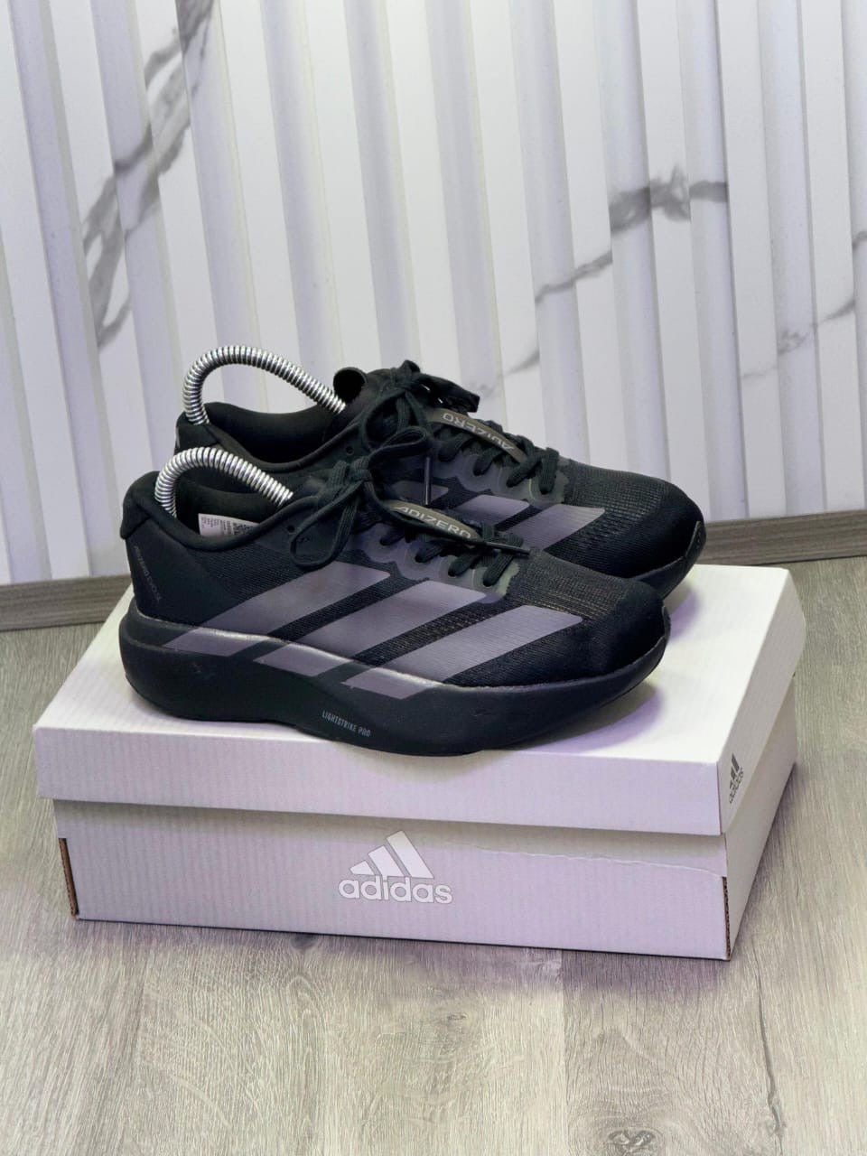 ADIDAS ADIZERO EVO SL NEGRO GRIS
