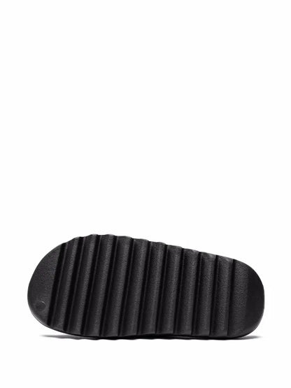 YEEZY SLIDE NEGRO