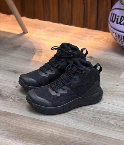 UNDER ARMOUR BOTA NEGRA