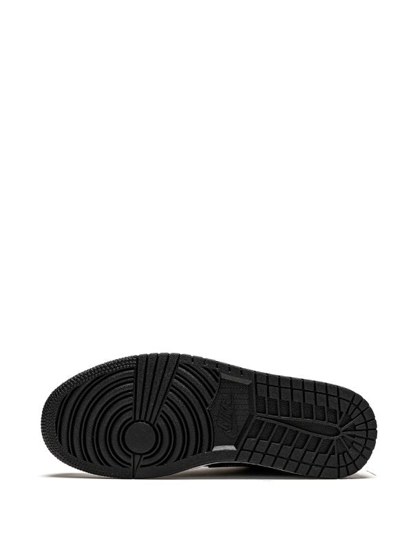 JORDAN RETRO 1 LOW CHAROL NEGRO / BLANCO
