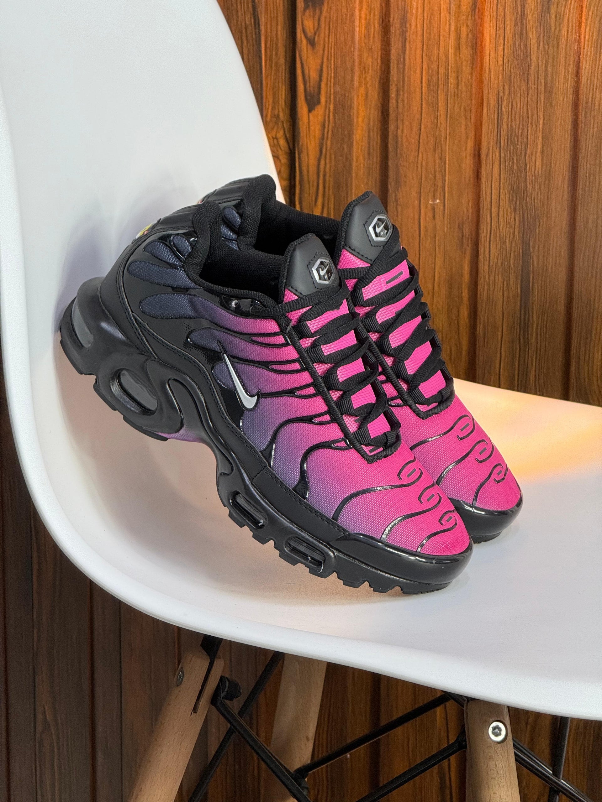 NIKE TN NEGRO PINK HOMBRE 40 Euro- FR 38 Col Usa 25 cm