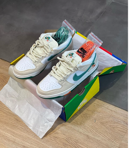 NIKE SB DUNK JARRITOS