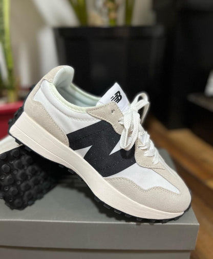 NEW BALANCE 327 BLANCO - NEGRO