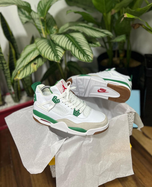 JORDAN RETRO 4 BLANCO - VERDE