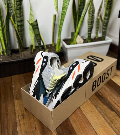 ADIDAS YEEZY 700