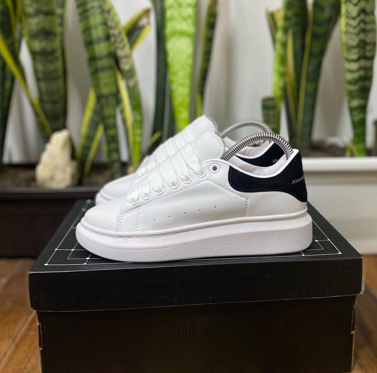 ALEXANDER MCQUEEN  BLANCO