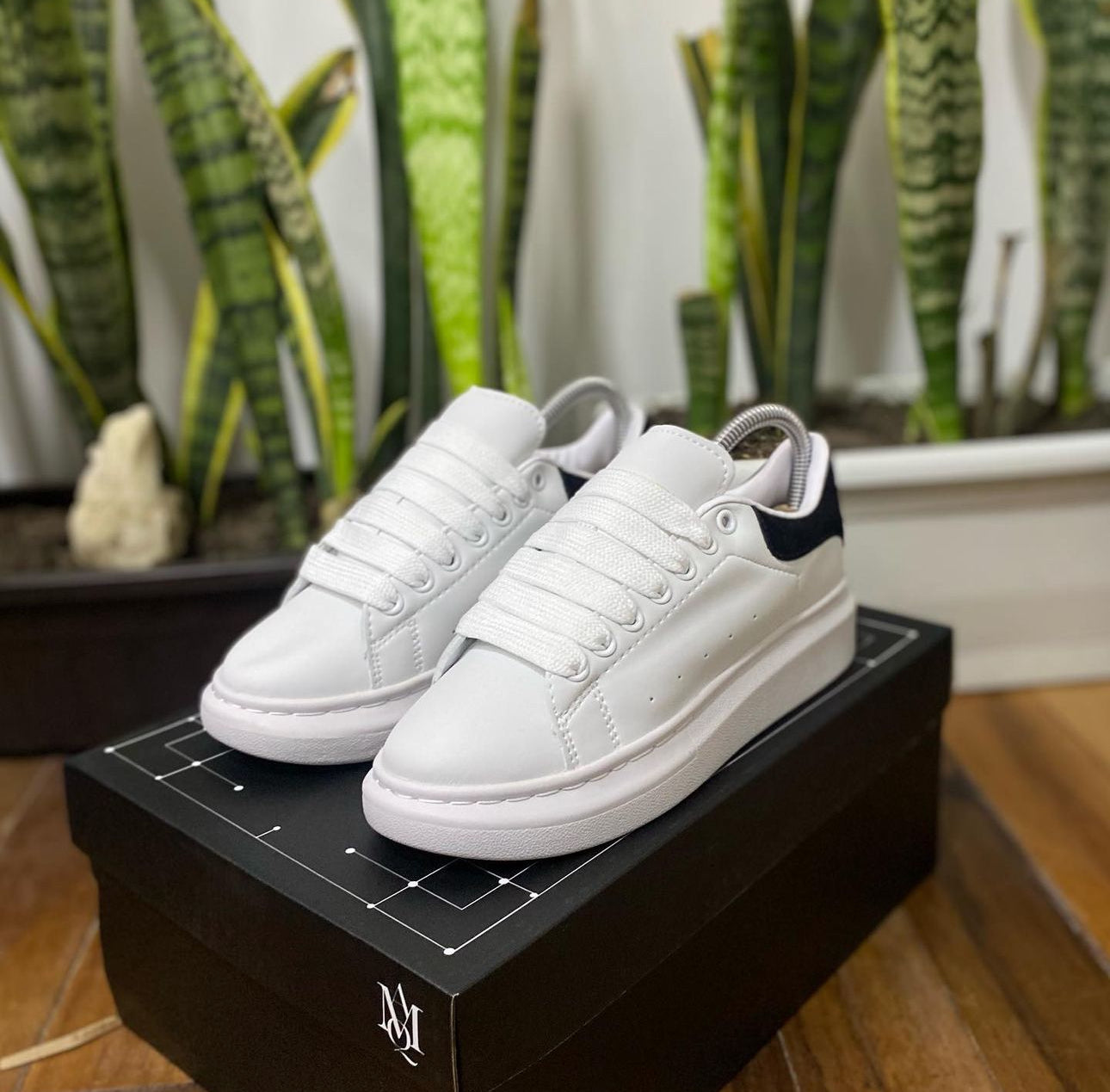 ALEXANDER MCQUEEN  BLANCO