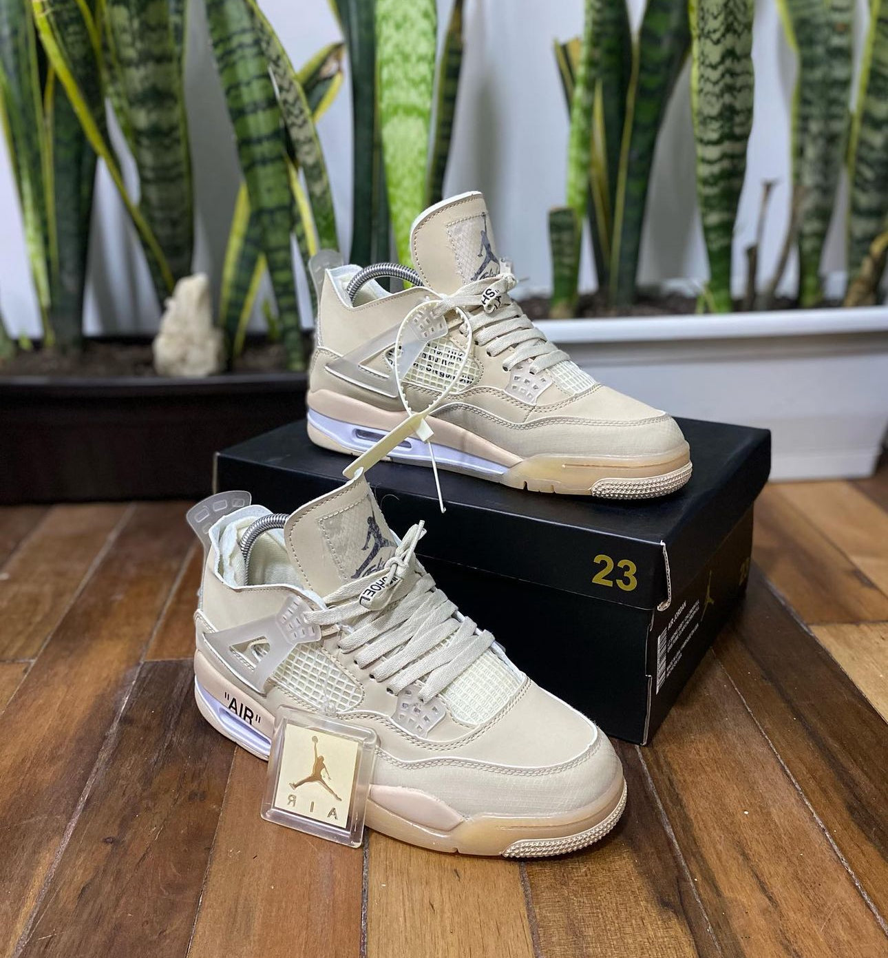 AIR JORDAN OFF-WHITE SAIL