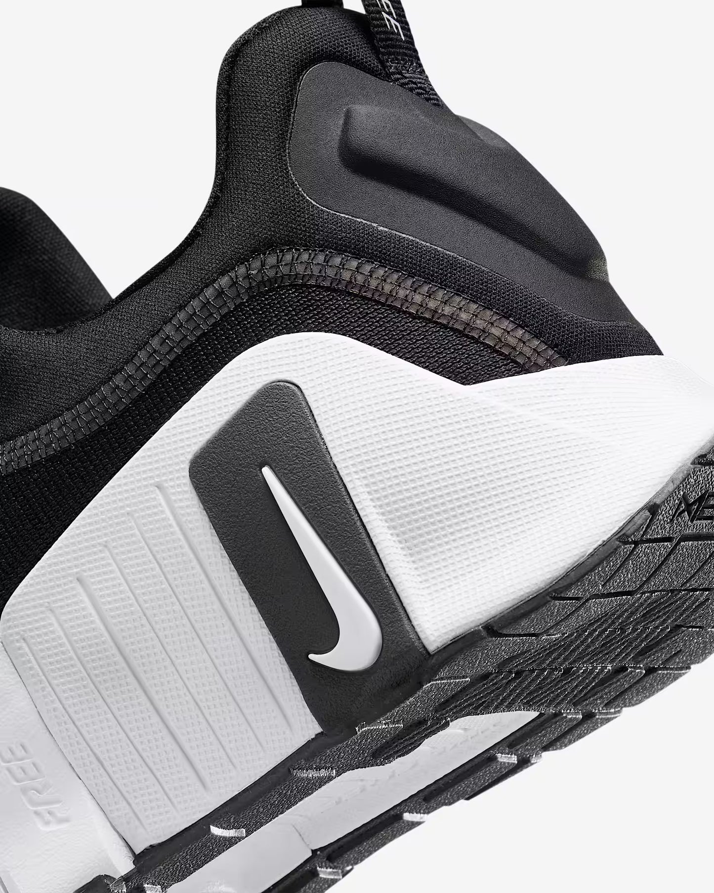 NIKE FREE METCON 6 NEGRO BLANCO