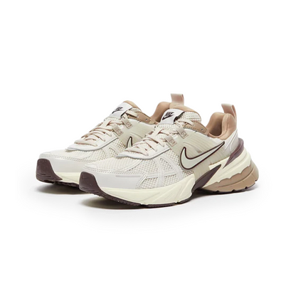 NIKE V2K RUN BEIGE / CAFÉ