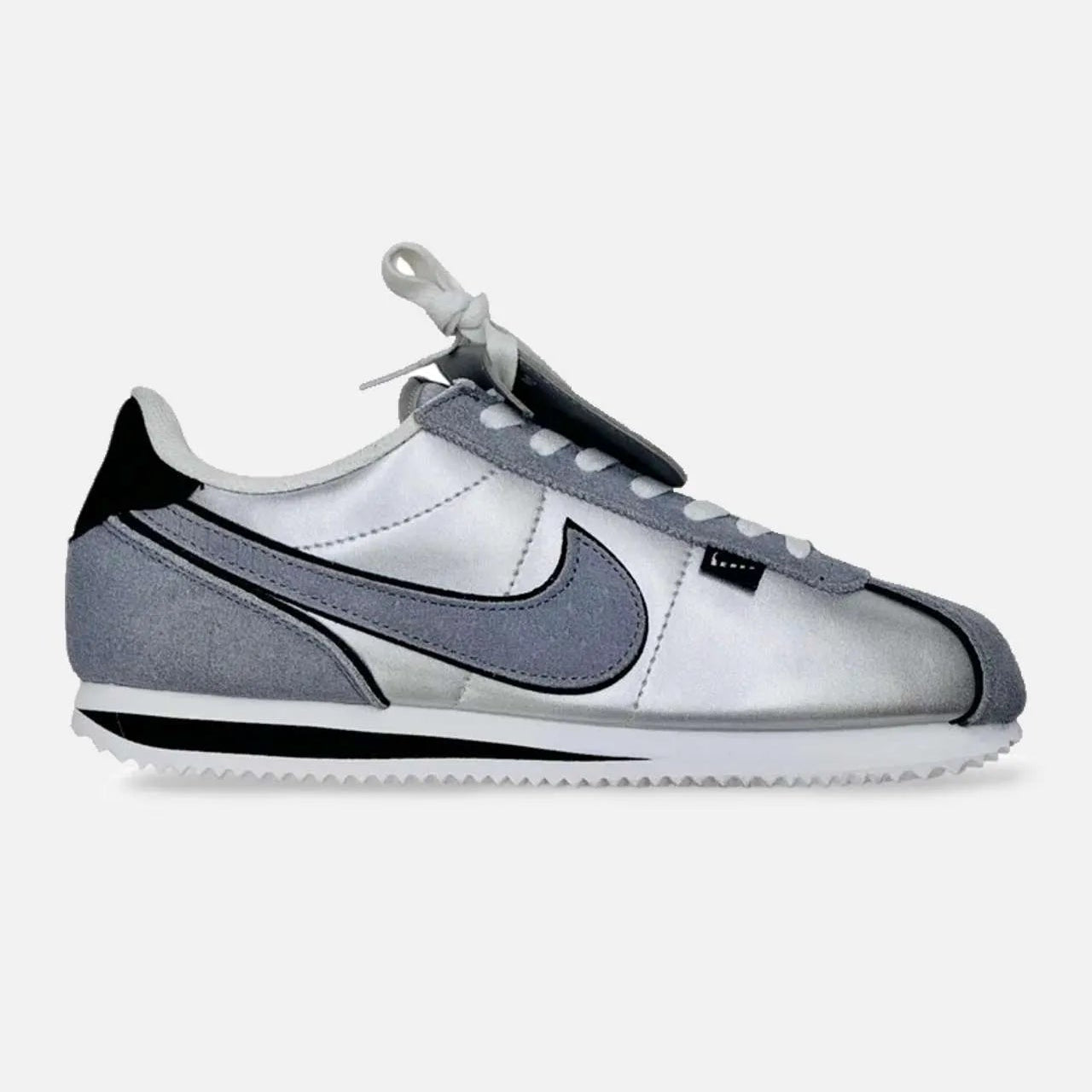 NIKE P6000 CORTEZ GRIS