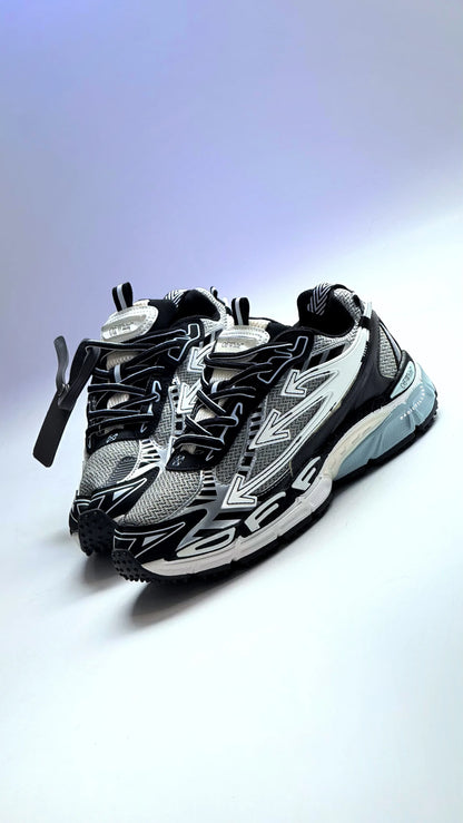 OFF-WHITE  BER NEGRO
