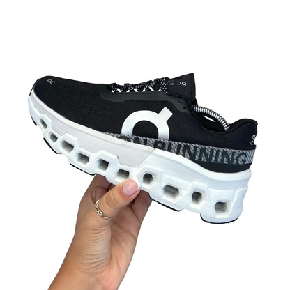 ON RUNNING - NEGRO / BLANCO
