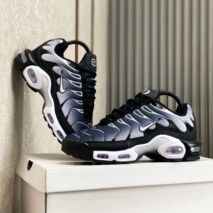 NIKE TN NEGRO PLATA