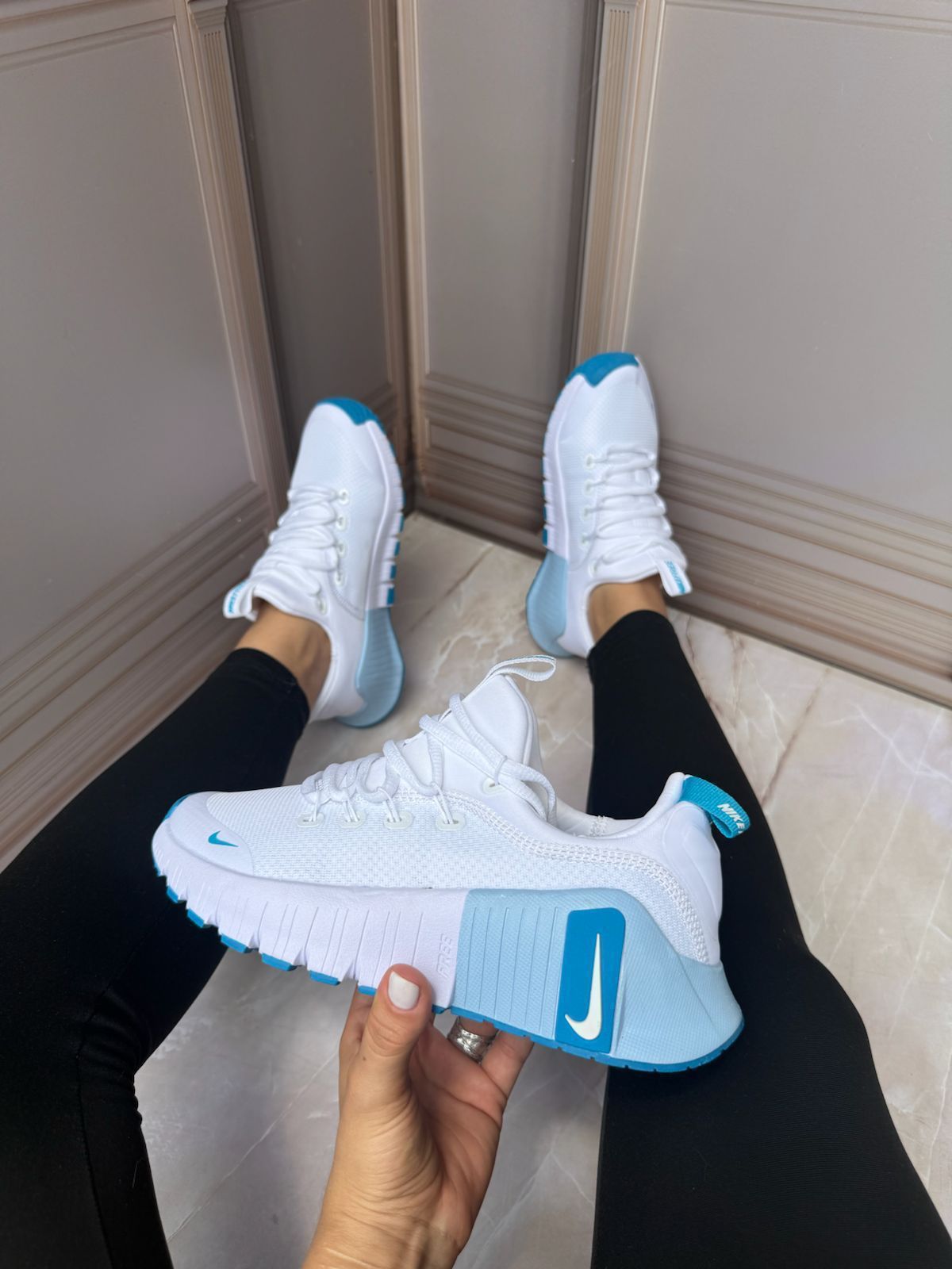 NIKE FREE METCON 6 BLANCO / AZUL