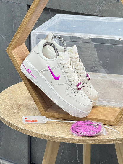 NIKE AIR FORCE 1 BEIGE