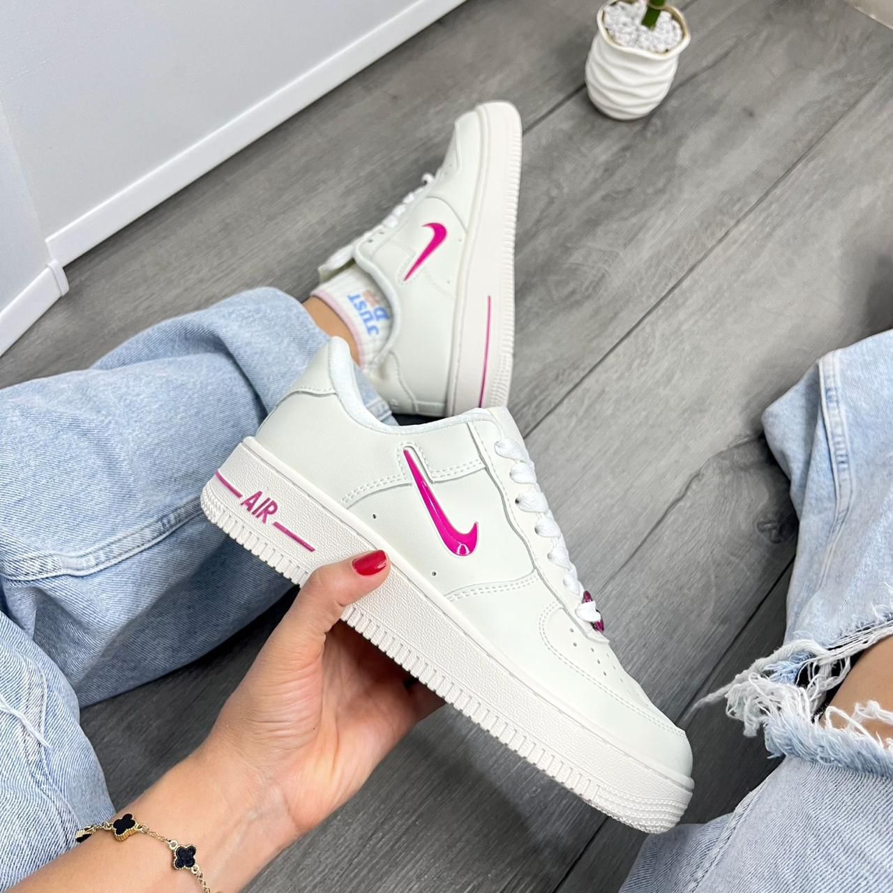 NIKE AIR FORCE 1 BEIGE