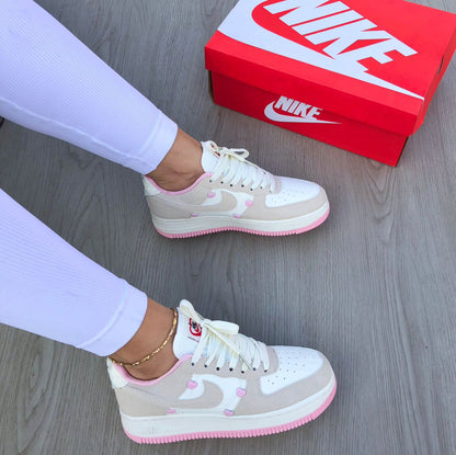 NIKE AIR FORCE 1 SAN VALENTIN