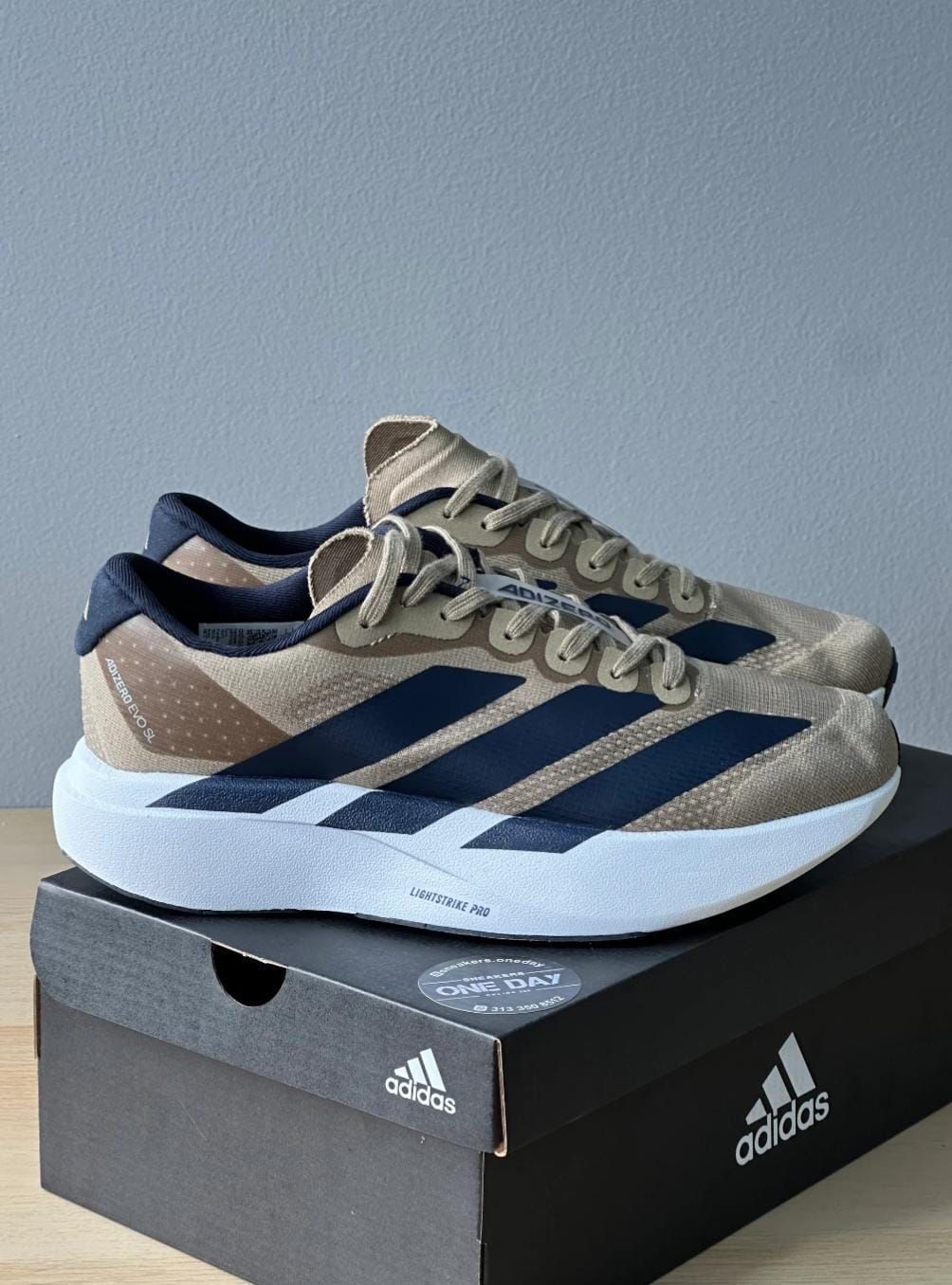 ADIDAS ADIZERO EVO SL CAFE