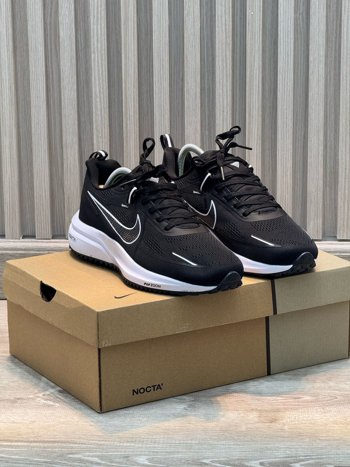 NIKE ZOOM SPEED NEGRO - BLANCO