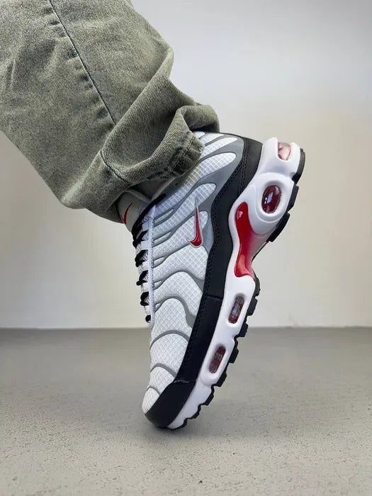 NIKE TN BLANCO CHULO ROJO