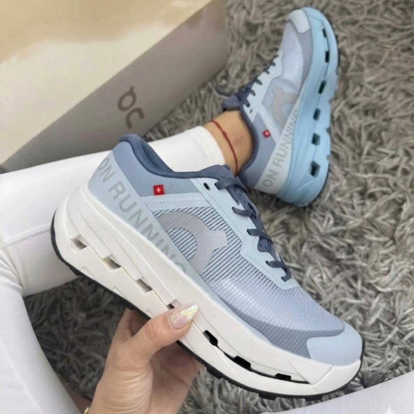 ON RUNNING CLOUD ULTRA 3 AZUL / BLANCO