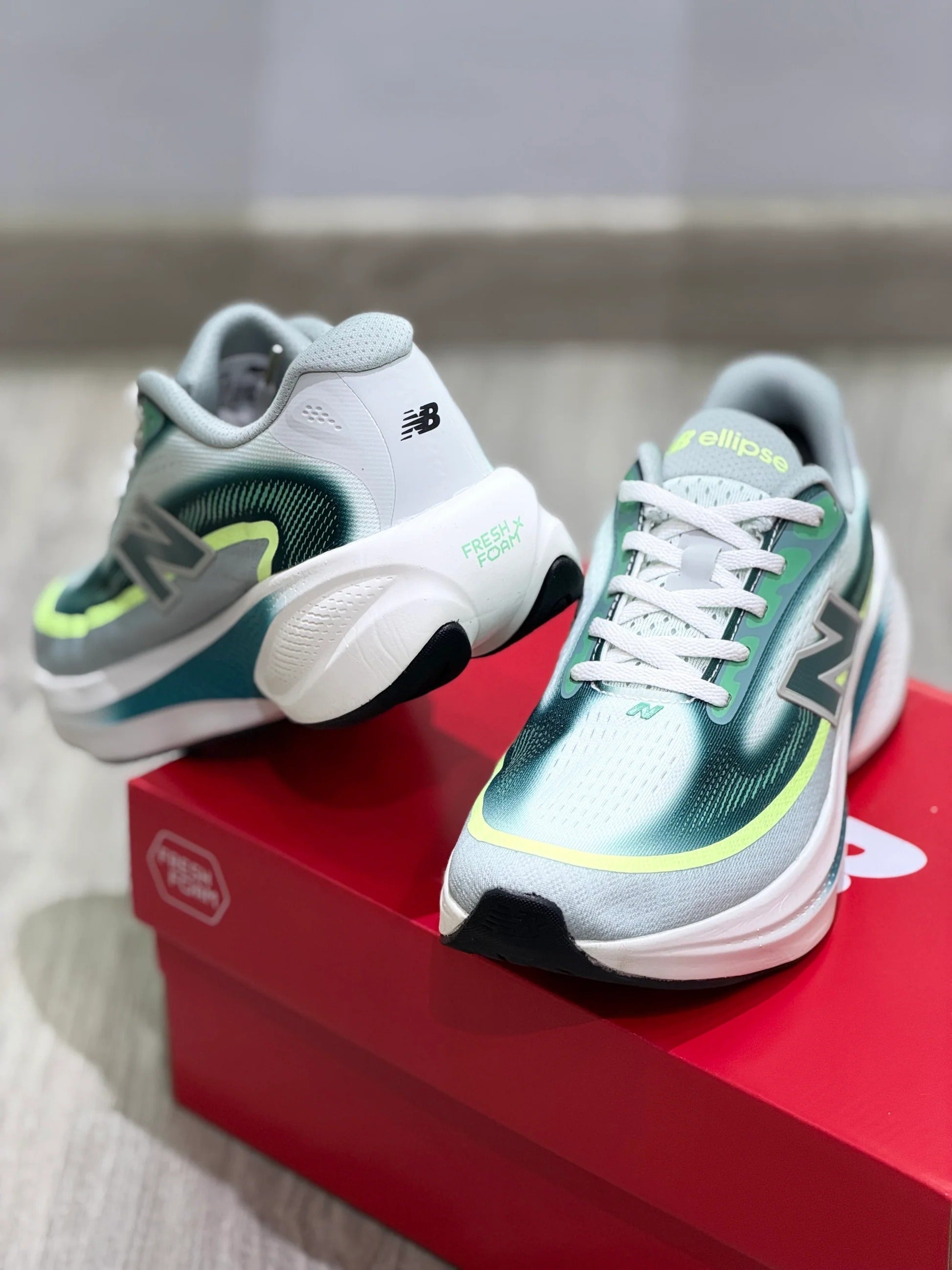 NEW BALANCE ELLIPSE V1 GRIS
